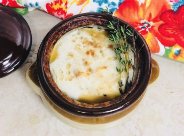 slow-cooker-french-onion-soup-recipe-heather-lucilles-kitchen-food-blog